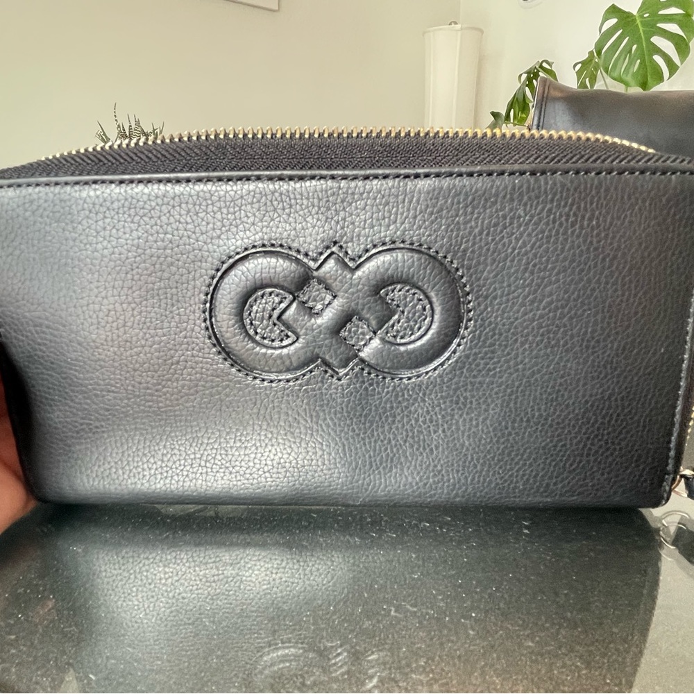 Cole Haan Carlin Logo Large Continental Wallet